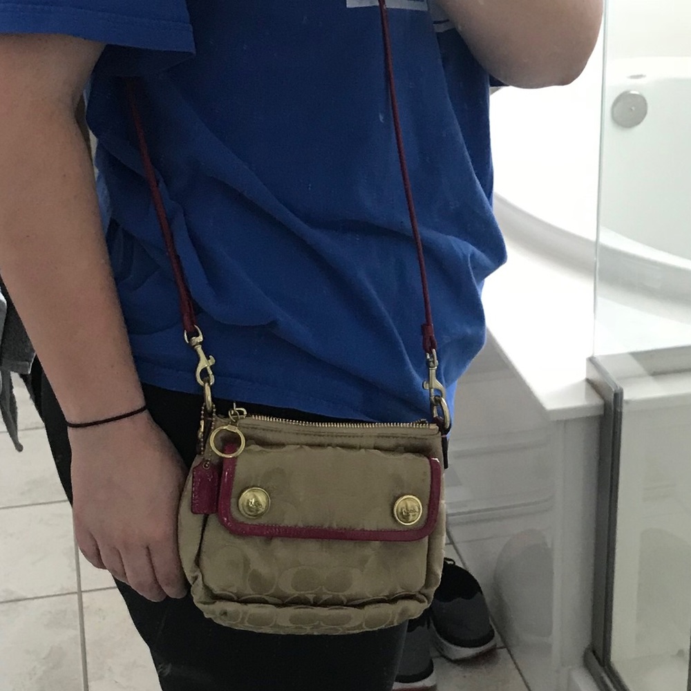 EUC Coach Crossbody Purse - Picture 5 of 5